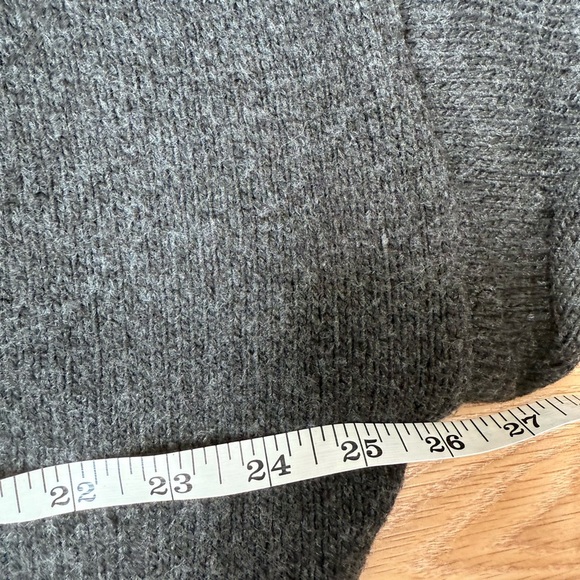 3/$30 - H&M Dark Gray Thick & Warm Sweater - Picture 5 of 6
